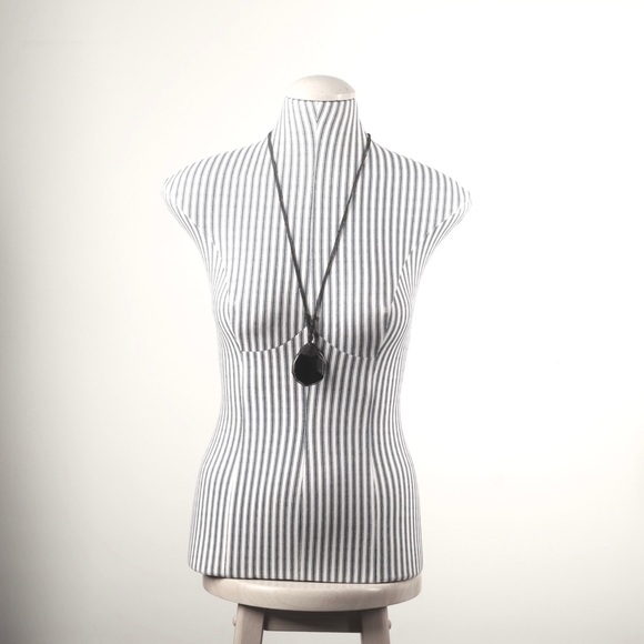 Vintage Black pendant - Picture 2 of 3